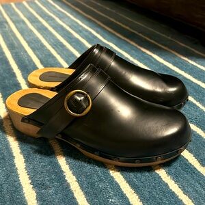 Isabel Marant Thaile leather clogs- great condition! Retail $460.